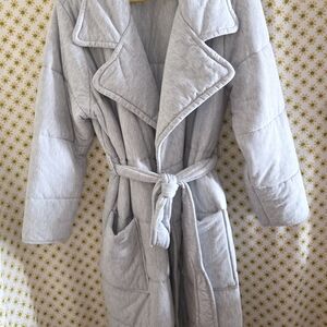 Hard to Find Target Stars Above Heather Gray Quilted Puffer Robe SOFT